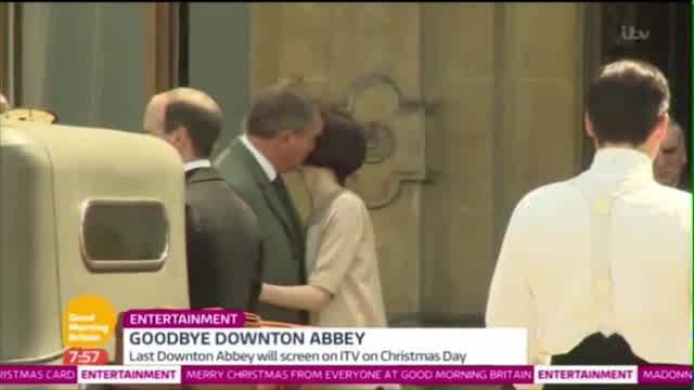 Downton Abbey's Michelle Dockery Returns to Stage in Helen of Troy Drama