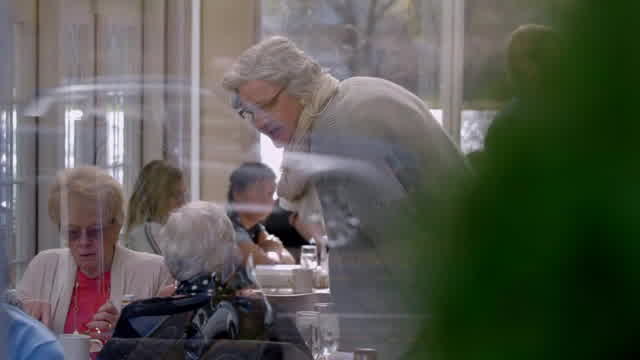 Video: Gordon Ramsay goes undercover - dressed as a granny