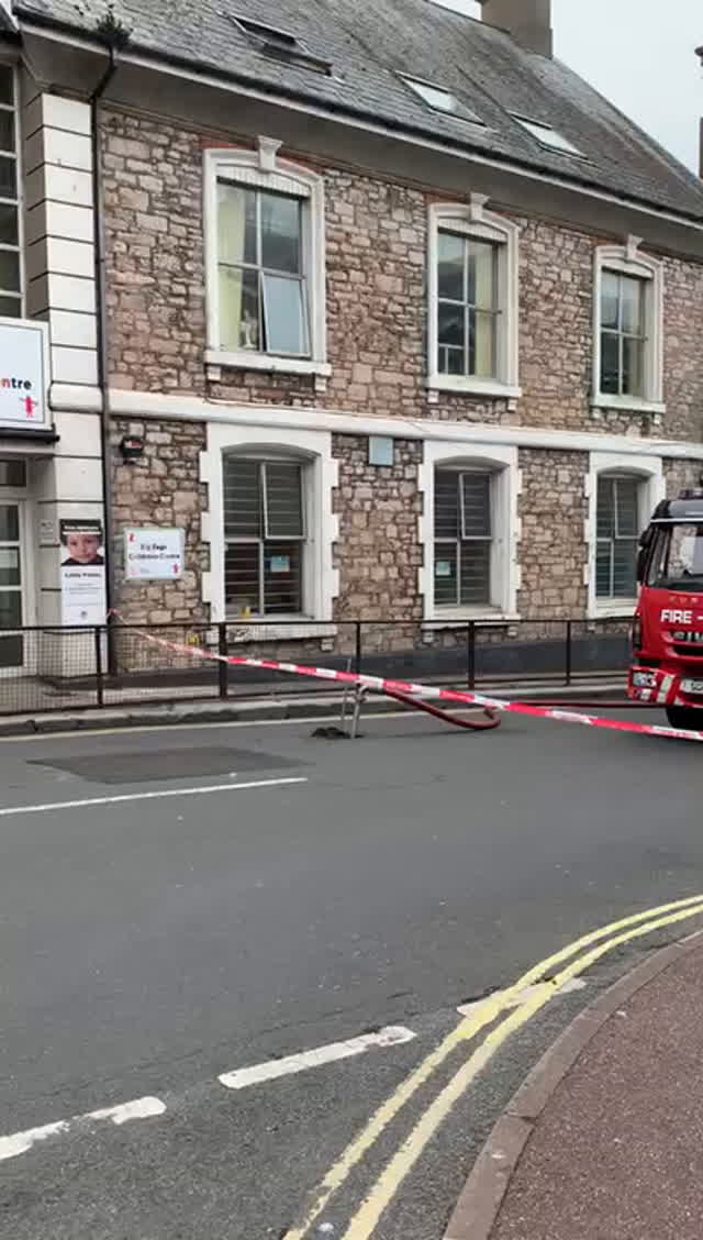 Road in Torquay closed after building fire breaks out - recap | Devon Live