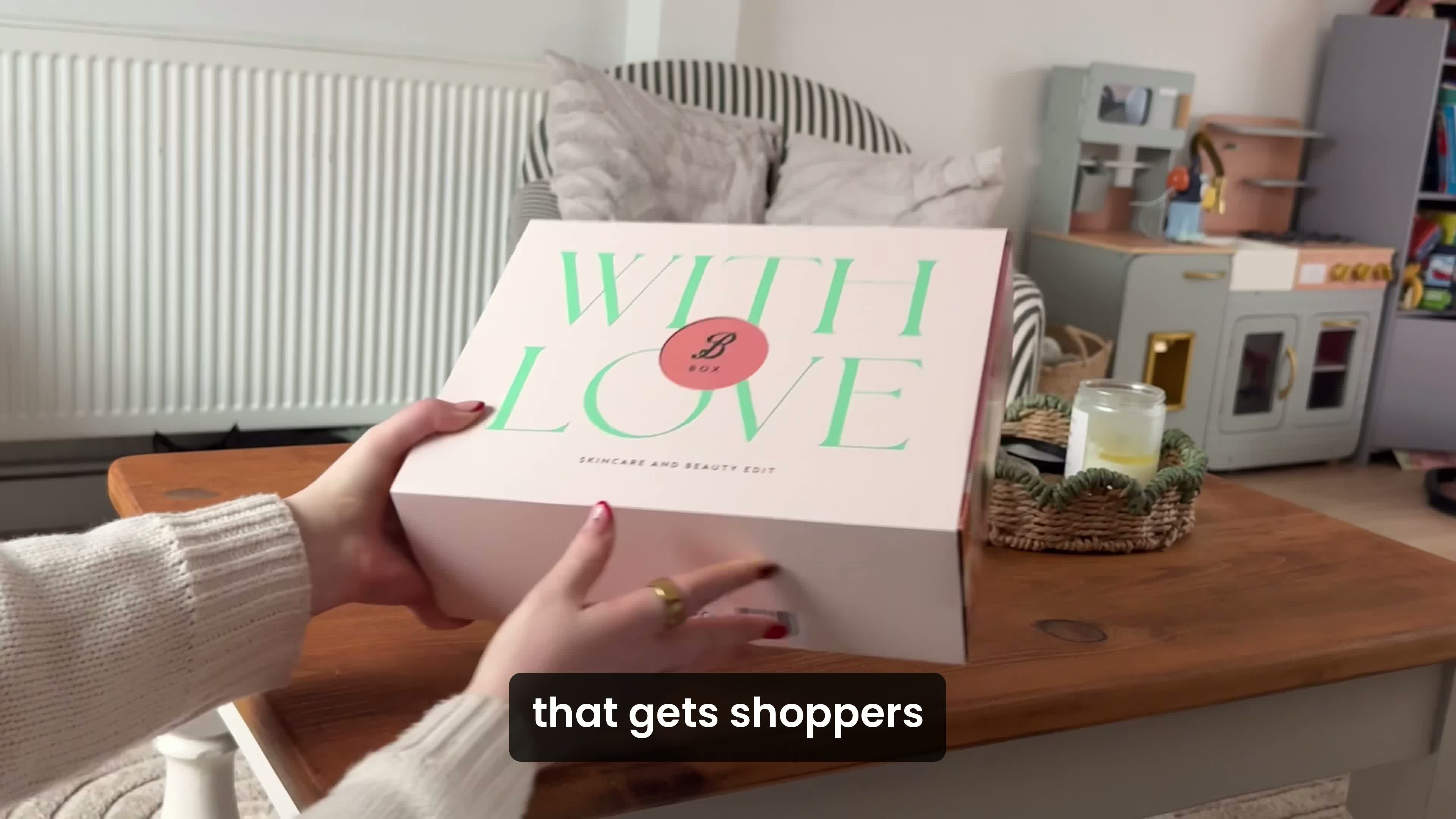 Boots shoppers rushing to buy £310 Mother's Day beauty box that scans