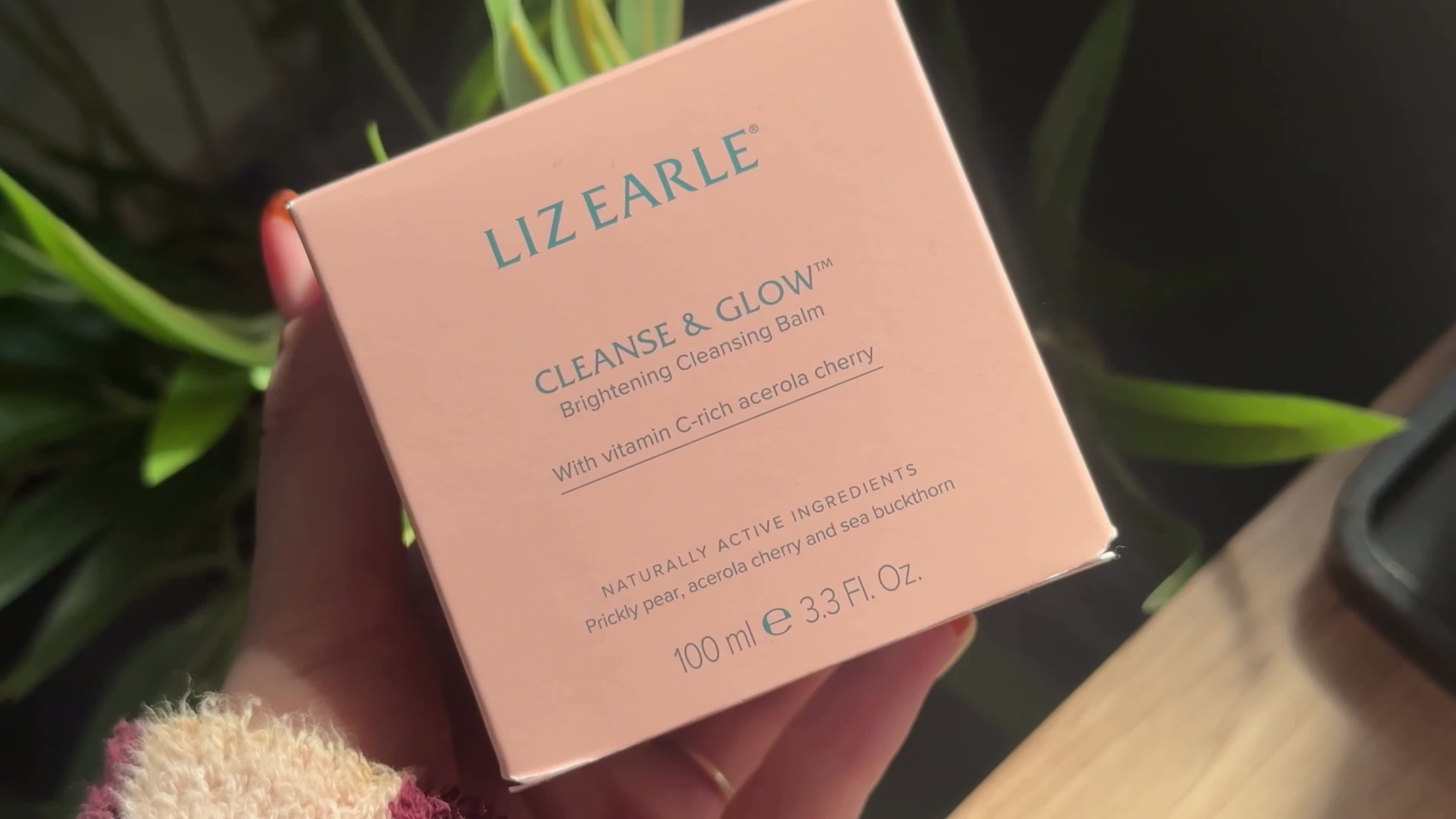 Liz Earle moisturiser on sale: £30 cream now £22.50 in Glow Range deal