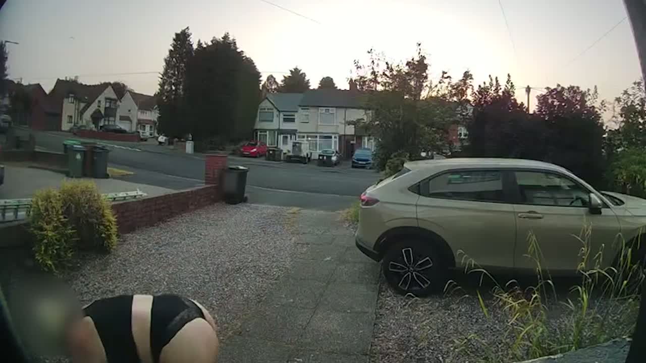Woman in underwear caught on doorbell camera stealing milk bottles