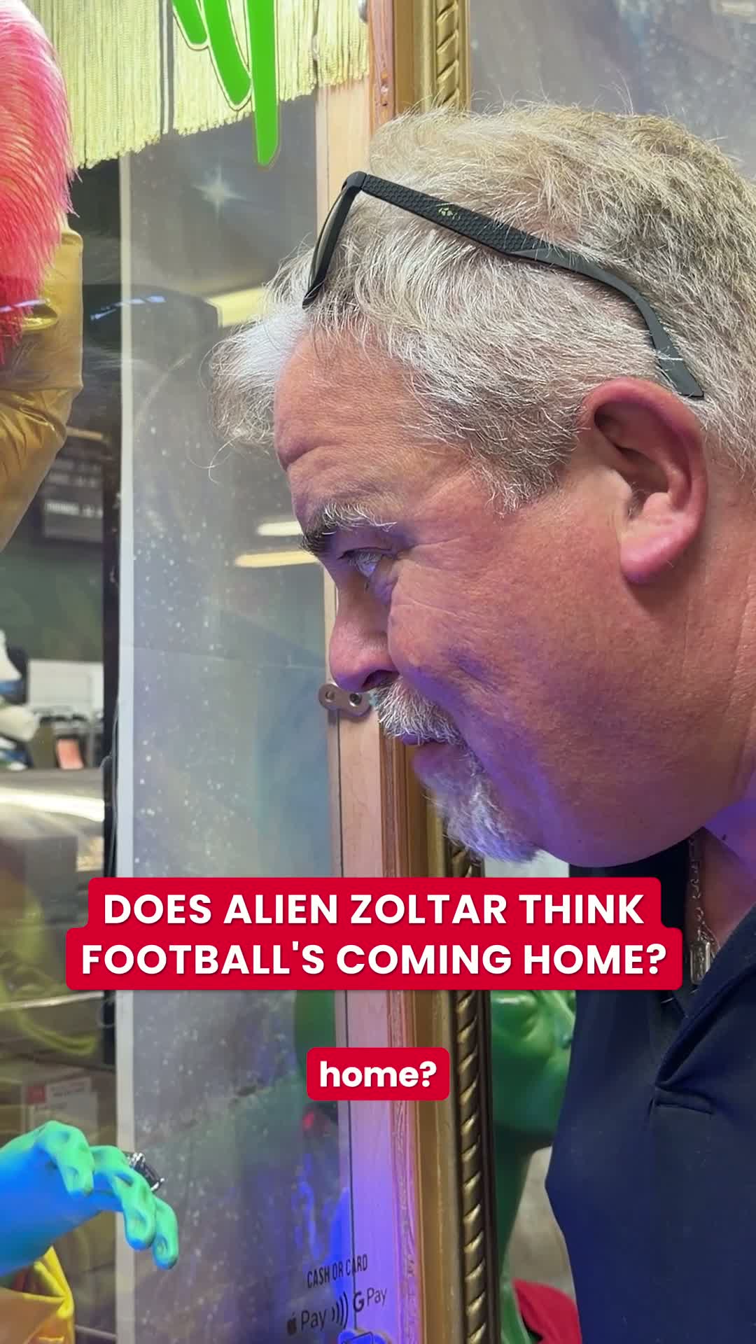 Alien Soothsayer Zoltar Predicts England Will Win 2026 World Cup