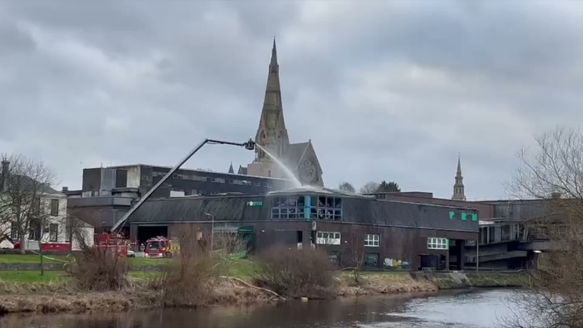 Deltic Fire Celtic Supporters Club Irvine fire LIVE updates as huge blaze rips ...
