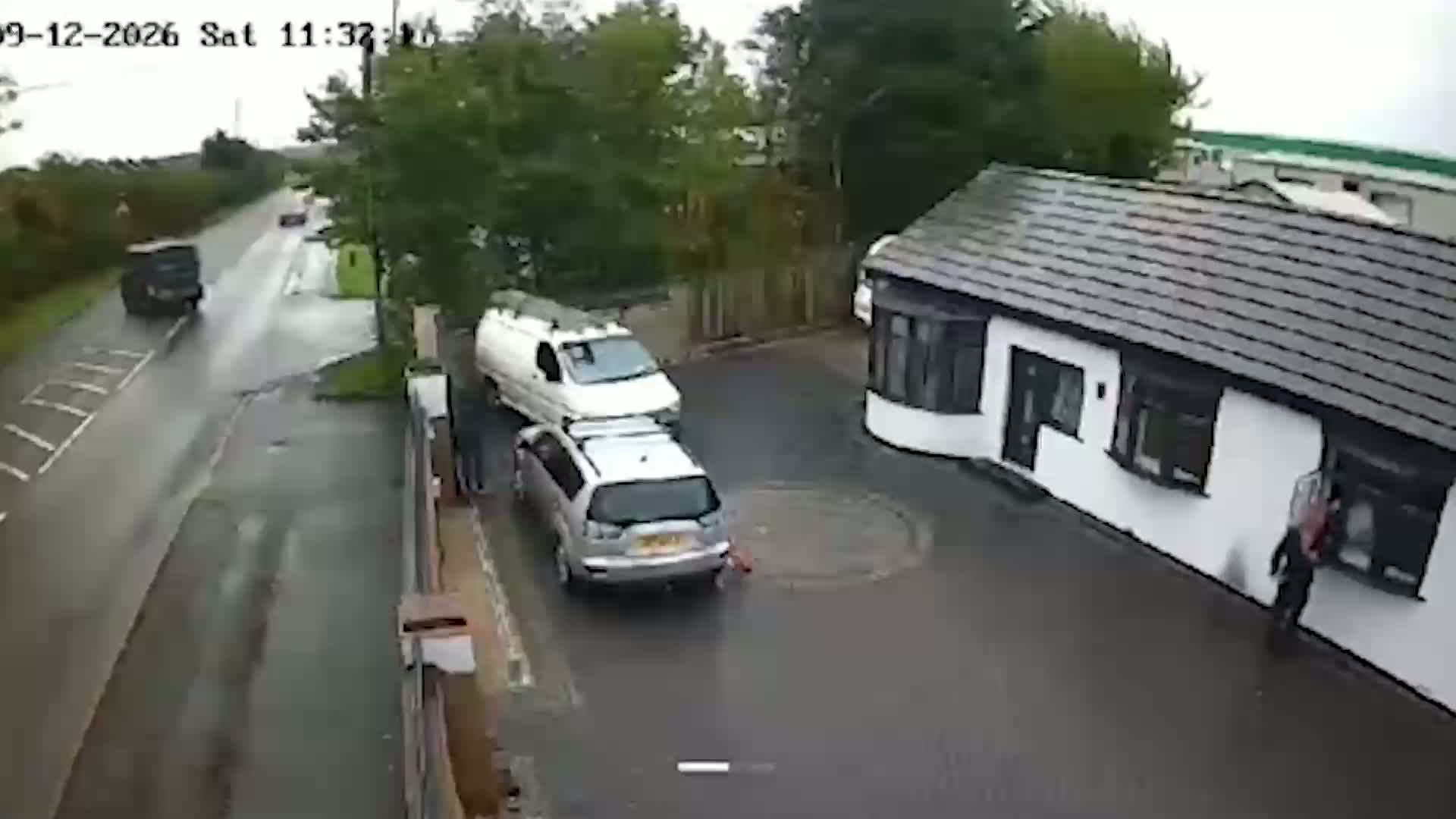 Traveller warfare as notorious clan travel from Scotland to target rival family