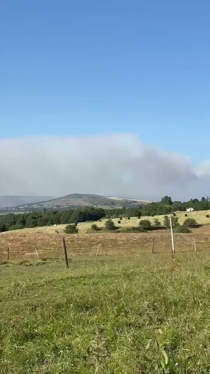 Dovestone Moor Fire Rages for Second Day, Smoke Smothers Greater Manchester