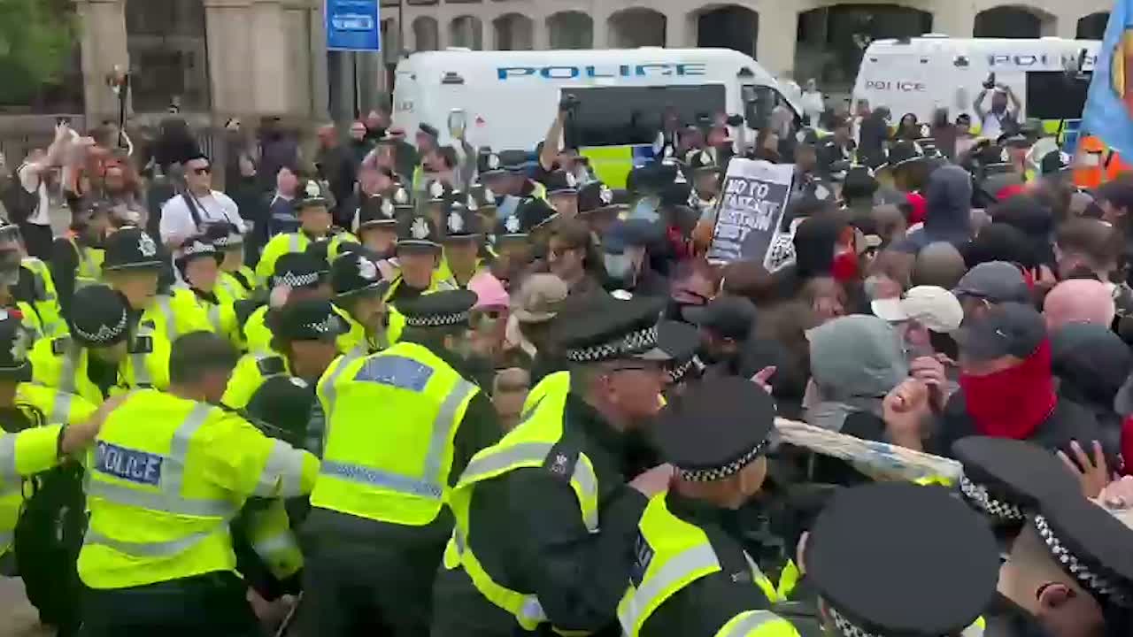 Birmingham protest arrests: 1,000 at Britain First and counter demos, four held
