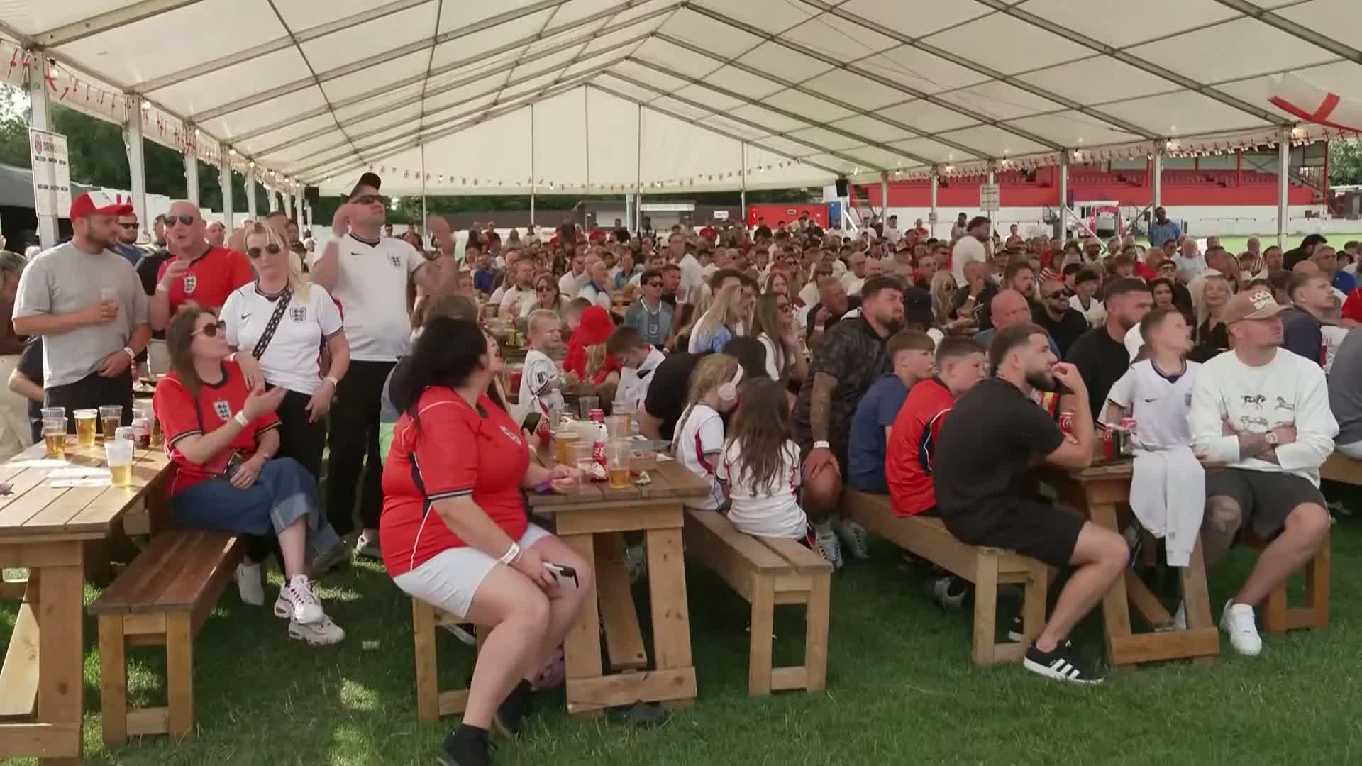 England Fans in Disbelief as DR Congo Scores Early in World Cup Match