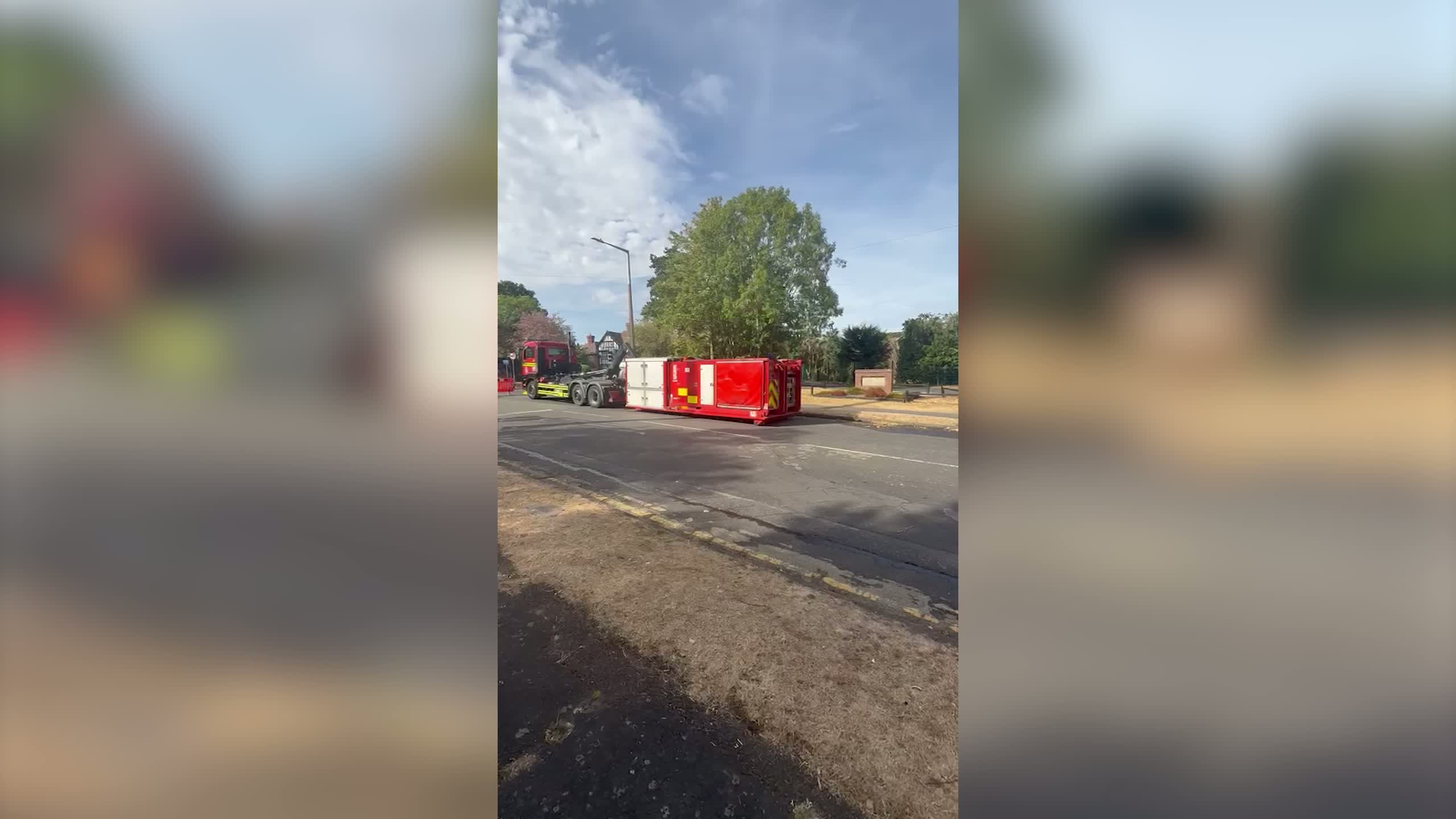 Stourbridge residents battle blaze with hosepipes as 'wartime' spirit praised