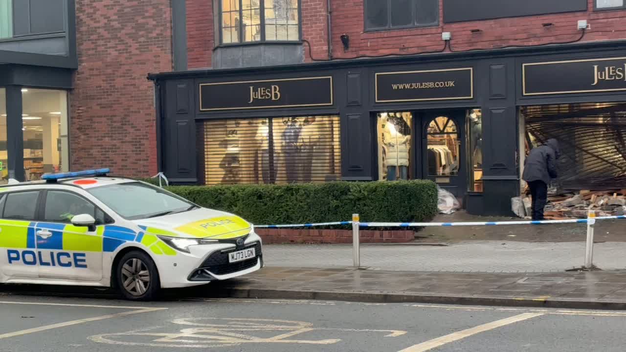Police Investigate Criminal Damage At A Pub In Yarnbrook