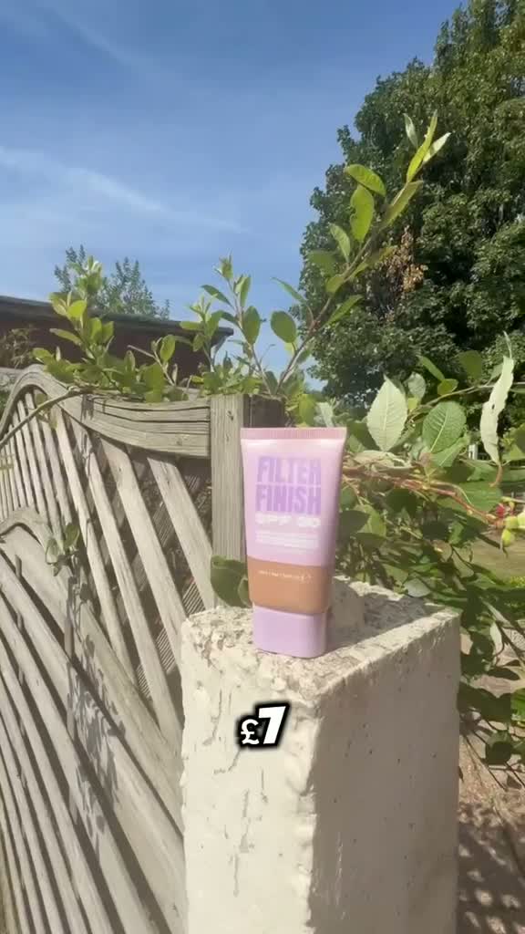 £7.99 Foundation with SPF 30 Gives Glowy Glass Skin Finish