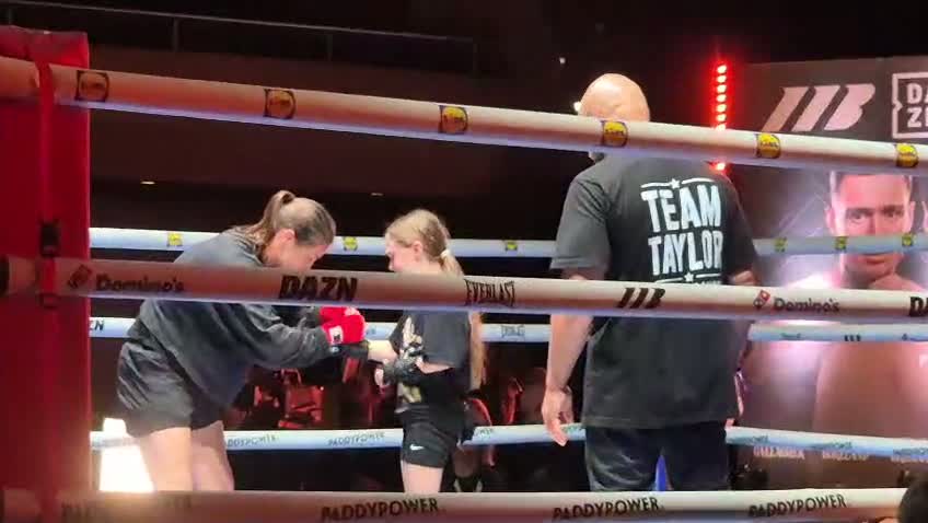 Katie Taylor's touching moment with young Irish fan before her final fight